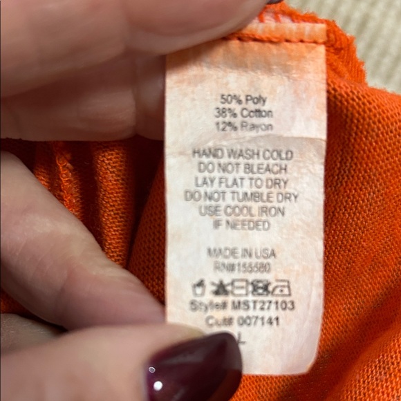 Vibrant Orange Patterned Women's Sweatshirt and Shorts Set - Picture 8 of 8